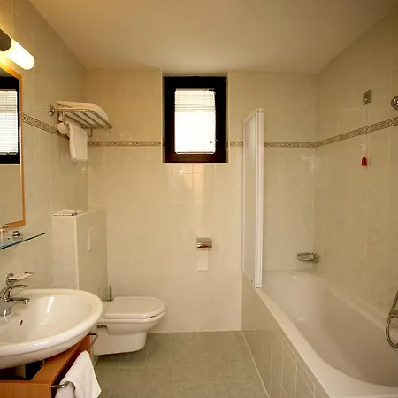 Astoria Superior 3*