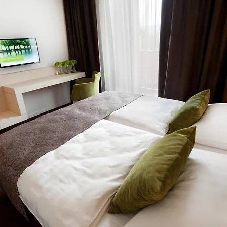 Astoria Superior Hotel