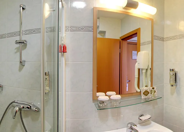 Astoria Superior Hotel